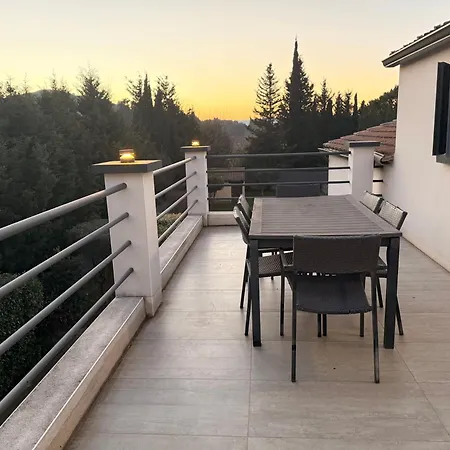 Appartement 42m2 Climatise Avec Terrasse Saze (Gard)
